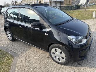 Volkswagen Up! 1.0 TAKE UP! SCHERMSCHADE! 253000 KM VASTE PRIJS 2999 EURO picture 6