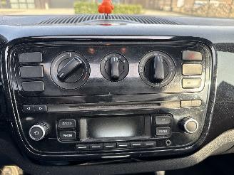 Volkswagen Up! 1.0 TAKE UP! SCHERMSCHADE! 253000 KM VASTE PRIJS 2999 EURO picture 14