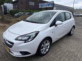 Damaged car Opel Corsa-E 1.4 EDITION RIJDBAAR BOUWJAAR 2016 78144 KM  4999 EURO 2016/7