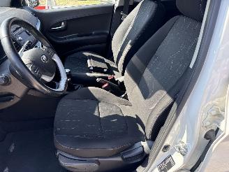 Kia Picanto 1.0 FIRST EDITION HAGELSCHADE! BOUWJAAR 2015 112740 KM 4275 EURO picture 9