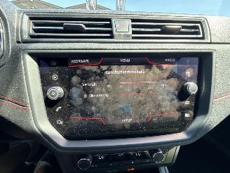 Seat Arona 1.0 FR TSi INTENS LICHTE SCHADE! BOUWJAAR 2019 picture 15