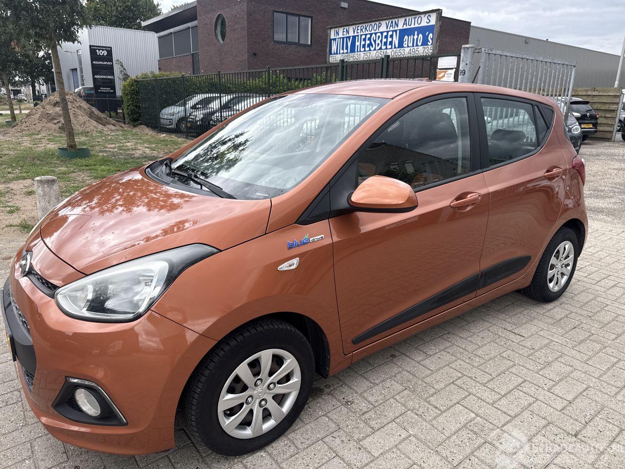 Hyundai I-10 1.0i-MOTION PLUS PARKEERSCHADES BOUWJAAR 2014  4200 EURO