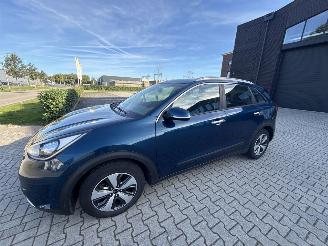 Unfallwagen Kia Niro 1.6 HYBRID FIRST EDITION 2016 2e EIGENAAR 2016   7999 EURO 2016/12