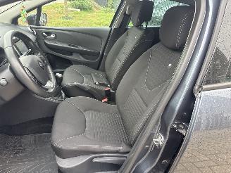 Renault Clio 1.2 NIGHT&DAY RIJDBAAR BOUWJAAR 2016 139753 KM  3500 EURO VAST picture 9