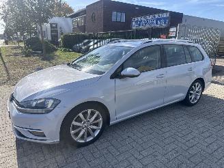 Vaurioauto  passenger cars Volkswagen Golf 1.0 TSi BUSINESS AUTOMAAT RADIO GESTOLEN! BOUWJAAR 2018 5650 2018/1