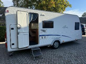 krockskadad bil caravan Burstner  495 TK Met Mover 2010/4