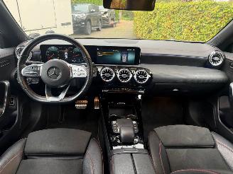 Mercedes Cla-klasse 180 AMG LINE NETTE AUTO! picture 15
