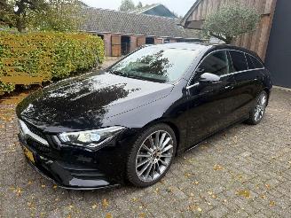Mercedes Cla-klasse 180 AMG LINE NETTE AUTO! picture 2