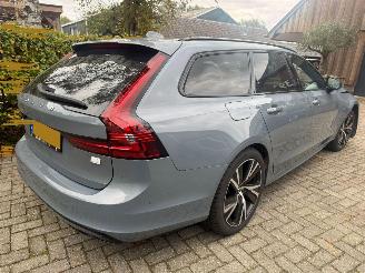 Auto incidentate Volvo V-90 2.0 T6 AWD PLUGIN PANO HARMAN/KARDON 2021/10
