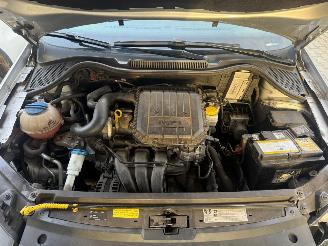 Volkswagen Polo 1.0 5DRS AIRCO PDC STOELVERWARMING picture 21