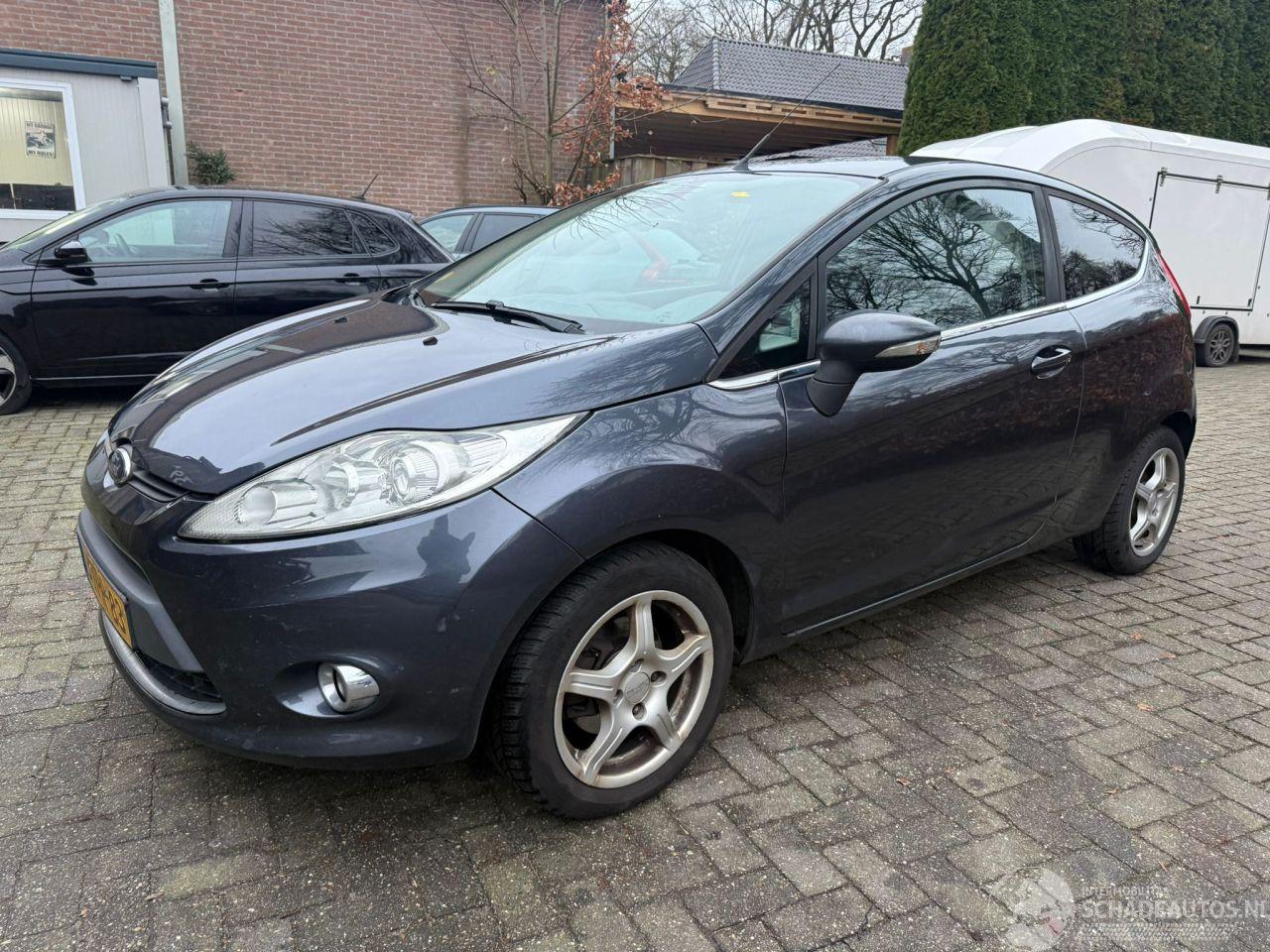 Ford Fiesta 1.6 TDCI GHIA AIRCO STOELVERWARMING SPORTVELGEN
