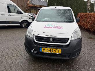 Peugeot Partner 120 1.6 bleuhdi 100 premium picture 5