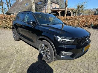 Volvo XC40 1.5 T2 R-DESIGN AUT! NL AUTO picture 2