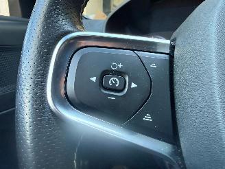 Volvo XC40 1.5 T2 R-DESIGN AUT! NL AUTO picture 30