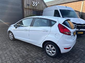 Ford Fiesta 1.6 TDCI TITANIUM AIRCO 5DRS picture 4