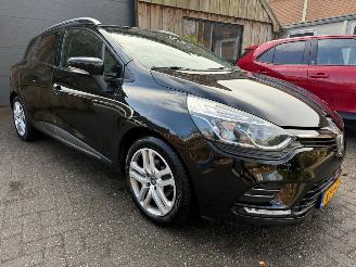 krockskadad bil auto Renault Clio 1.5DCI GEEN SCHADE AIRCO NAVI CRUISE 2017/1