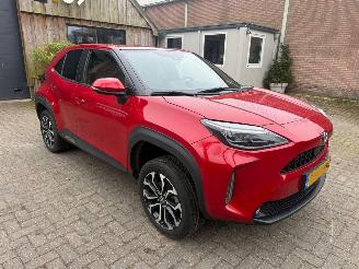 Schadeauto Toyota Yaris Cross 1.5 HYBRID AWD TEAM NAVI KEYLES STOELVERWARMING CRUISE 2022/2