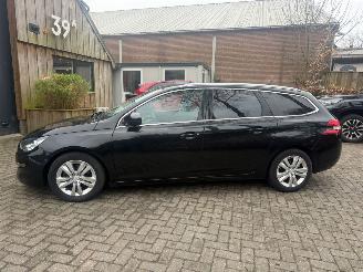 Peugeot 308 1.2 E- thp pano pdc navi camera picture 10