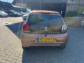 Peugeot 108 1.0 E-VTI 5DRS AIRCO picture 10