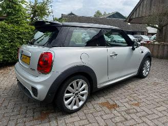 Mini Cooper 1.5 JWC PAKKET NL NAVI AIRCO LUXE UITVOERING picture 2