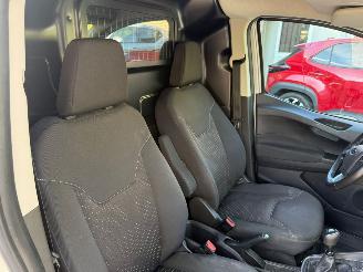 Ford Transit Courier Van COURIER 1.5TDCI NAP AIRCO PDC picture 16