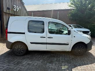 krockskadad bil bedrijf Mercedes Citan 108CDI MARGE!! NL AIRCO NETTE AUTO 2017/10
