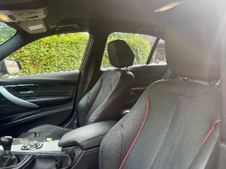 BMW 3-serie 320I SPORT HIGH EXECUTIVE picture 18