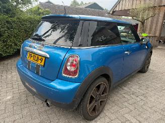 damaged passenger cars Mini One 1.6 Airco  Mooie Auto Nl auto 2012/3