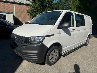 skadebil bedrijf Volkswagen Transporter 2.0 TDI DC NAP AIRCO PDC TREKHAAK 2024/1