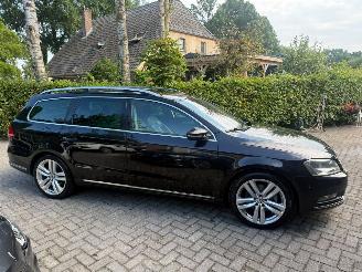 Volkswagen Passat 2.0 DSG LEER PANO picture 3