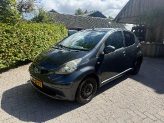 Unfallwagen Toyota Aygo 1.4D 5DRS AIRCO 2006/5