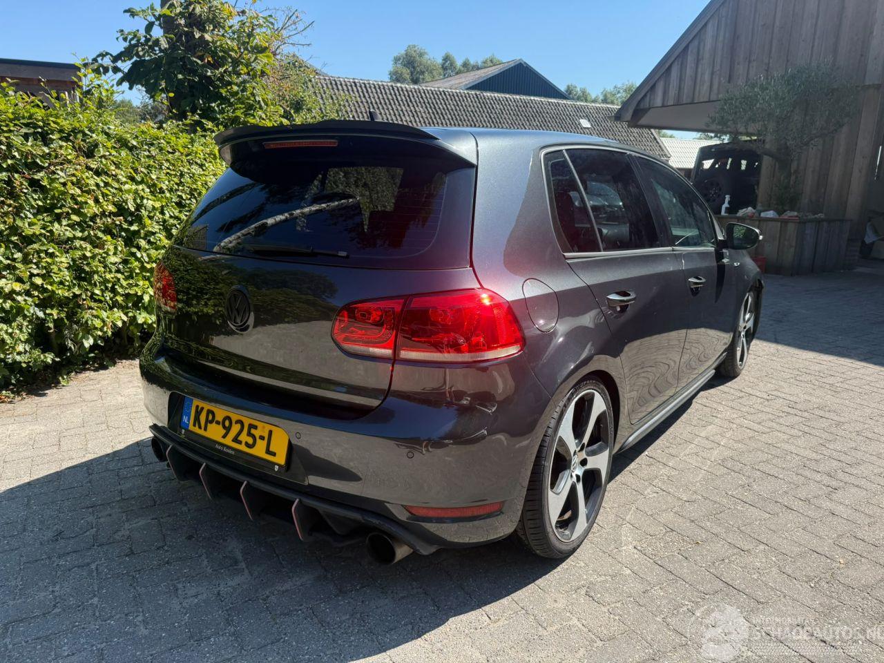 Volkswagen Golf 2.0 GTI  211PK  5DRS AIRCO NAVI