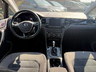 Volkswagen Golf Sportsvan 2.0 TDI AUTOMAAT HIGHLINE NAVI CAMERA picture 17