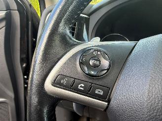 Mitsubishi Outlander 2.0 PHEV INSTYLE + LEER PANO picture 29