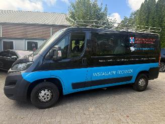 Peugeot Boxer 330 2.2 L2H1 DC AIRCO NAVI picture 11