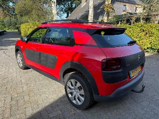 Vaurioauto  passenger cars Citroën C4 cactus 1.2 VTI FEEL  NL AUTO KM NAP 2015/2