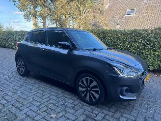 škoda osobní automobily Suzuki Swift 1.2 STIJL SMART HYBRID NAVI CAMERA CRUISE STOELVERWARMING 2017/5