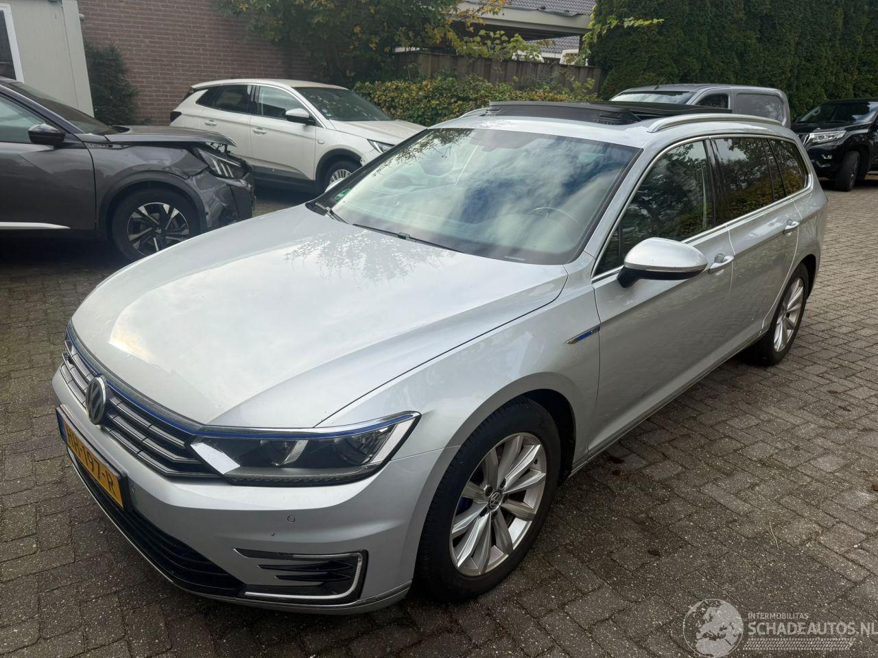 Volkswagen Passat 1.4 TSI GTE HIGHLINE PANO