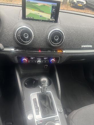 Audi A3 SPORTBACK E-TRON SCHADE VRIJ picture 12