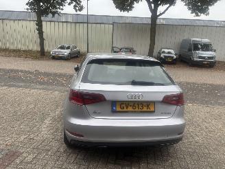Audi A3 SPORTBACK E-TRON SCHADE VRIJ picture 5