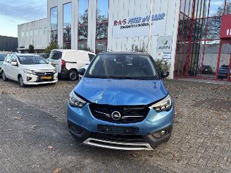 Vaurioauto  passenger cars Opel Crossland X 1.5 CDTI Innovation 2019/1