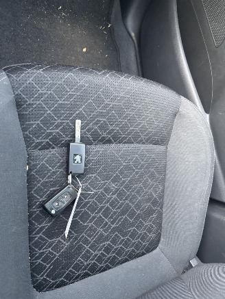 Peugeot 3008 1.6 VTI ACTIVE picture 13