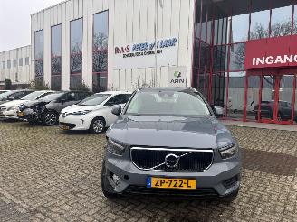 skadebil auto Volvo XC40 15 T3 MOMENTUM 2019/1