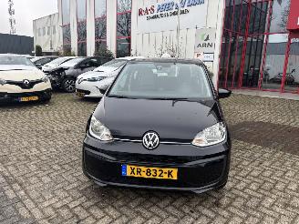 uszkodzony samochody osobowe Volkswagen Up! 1.0 BMT MOVE UP 2019/1