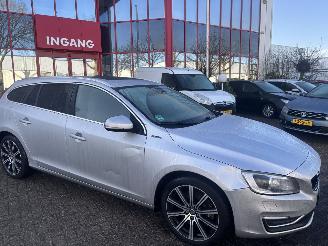 Volvo V-60 PLUG IN HYBRID 2.4 D6 AWD R-DESIGN picture 8