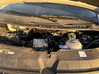Volkswagen Transporter 2.0 TDI L1H1 26 Comfortline picture 14