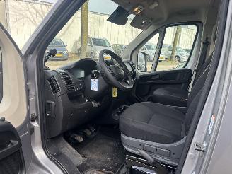 Peugeot Boxer 2.2 BLUEHDI 120 L3H2 3.3T picture 11