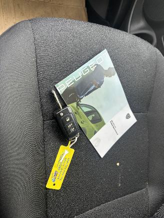 Peugeot Boxer 2.2 BLUEHDI 120 L3H2 3.3T picture 14