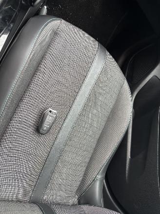 Peugeot e-208 EV Allure Pack 50 kWh picture 15