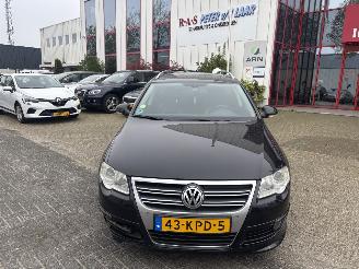 krockskadad bil auto Volkswagen Passat 2.0 125 KW 2010/1